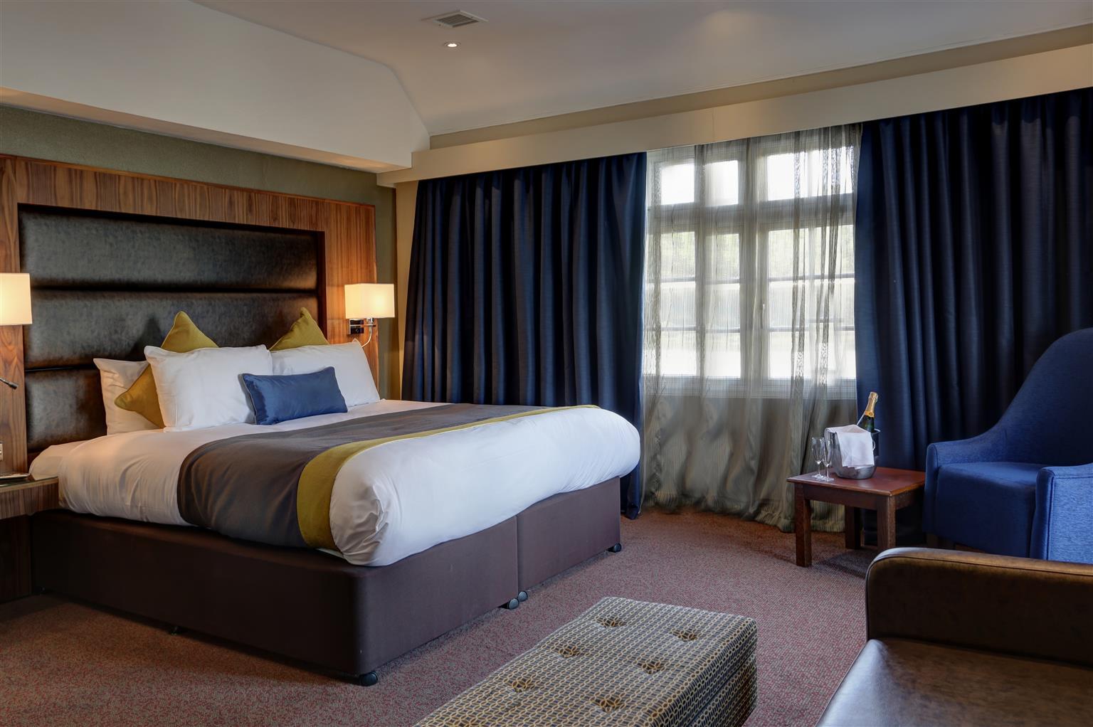 Frensham Pond Country House Hotel & Spa Farnham  Exterior foto