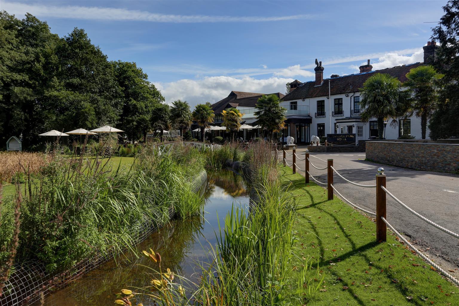 Frensham Pond Country House Hotel & Spa Farnham  Exterior foto